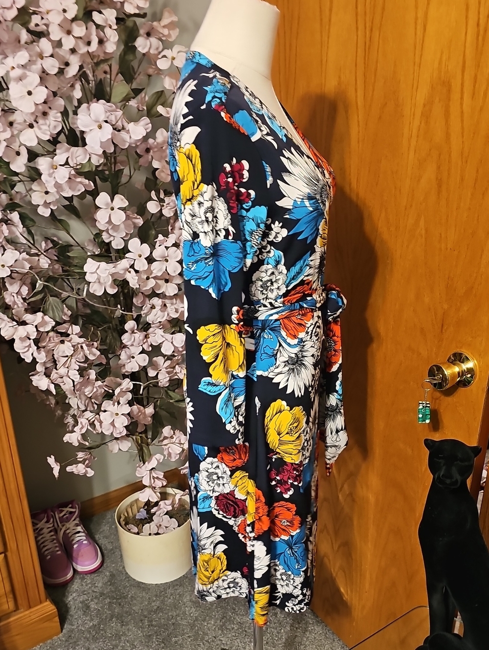 Banana Republic Floral Wrap Dress - Picture 6 of 9